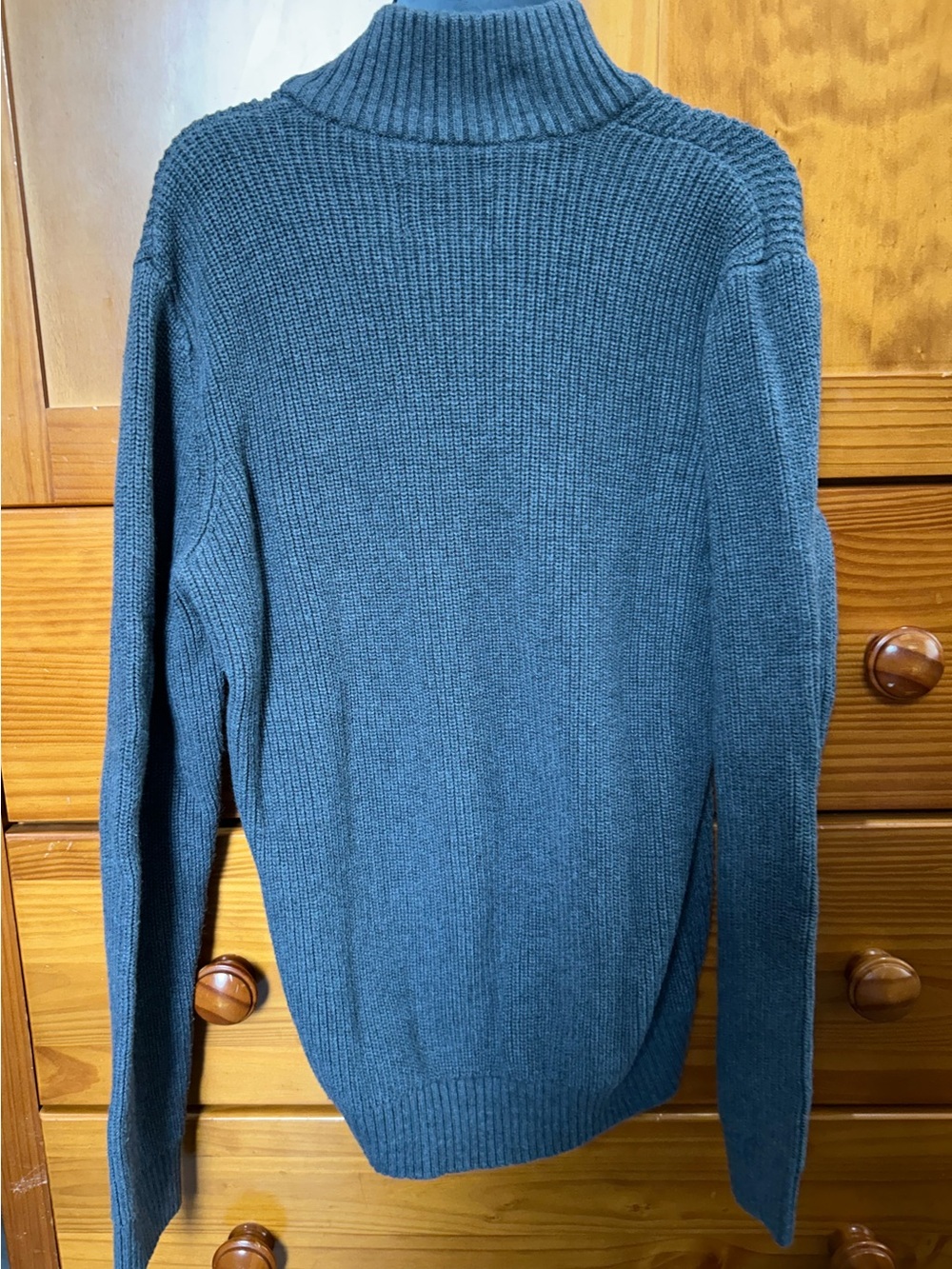 American Rag Men’s Slate Gray Button-Neck Ribbed Sweater - Picture 3 of 3